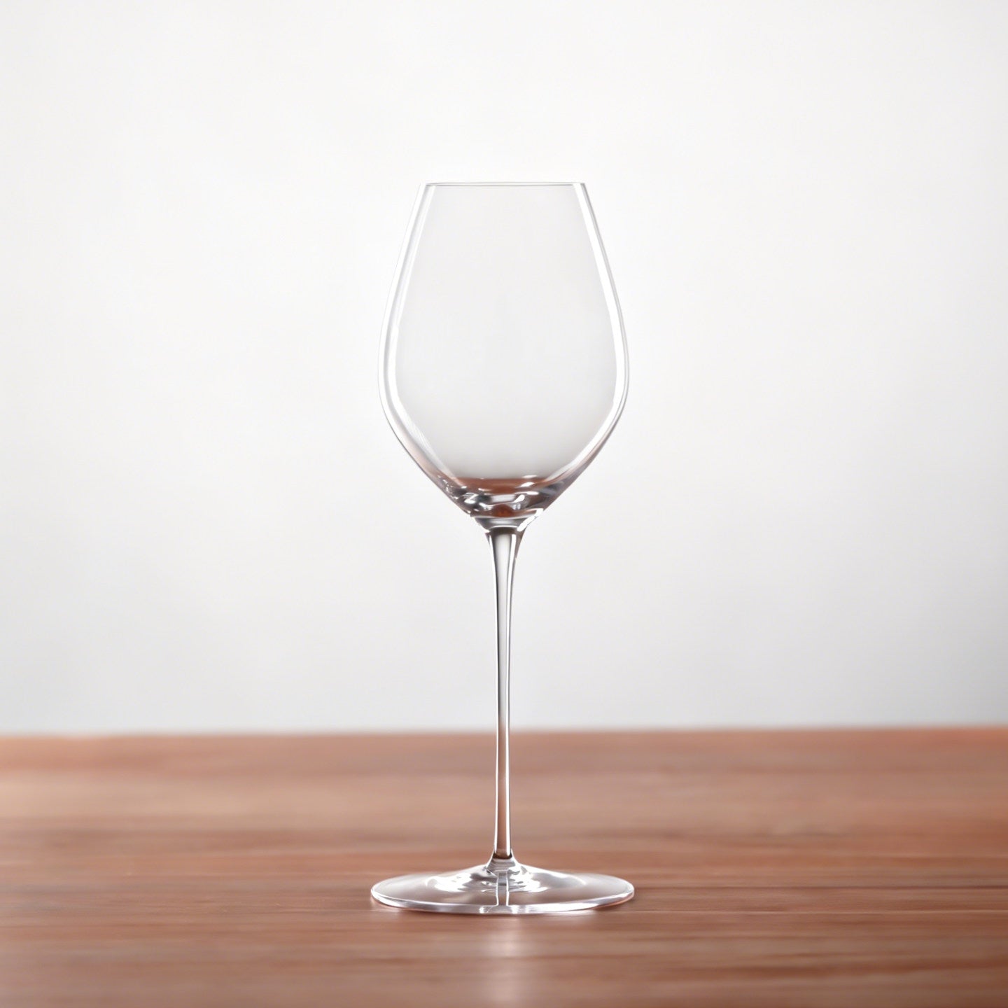 Elegant Crystal Glass Goblet For Beverages And Special Occasions