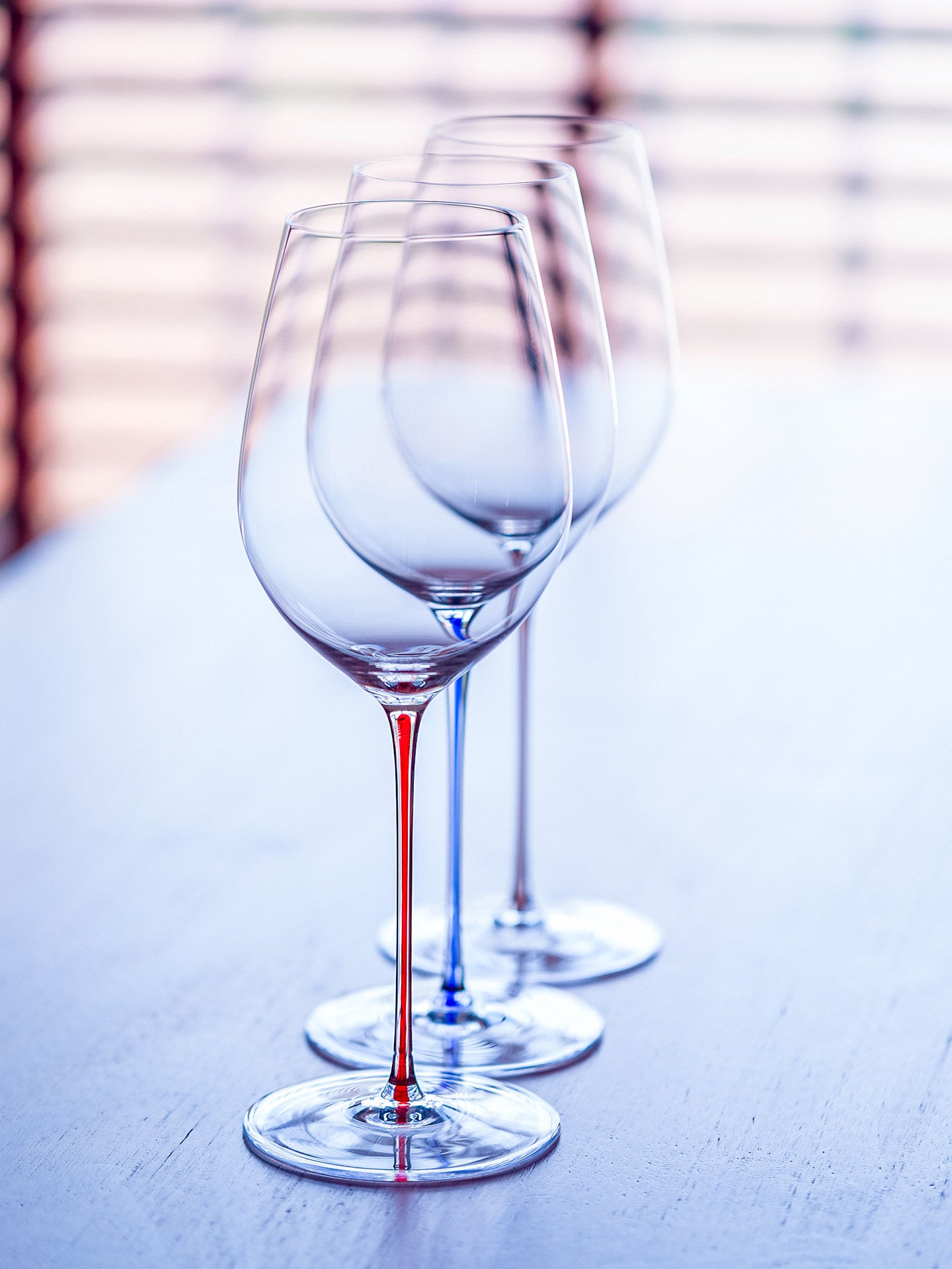 Elegant Crystal Glass Goblet For Beverages And Dining