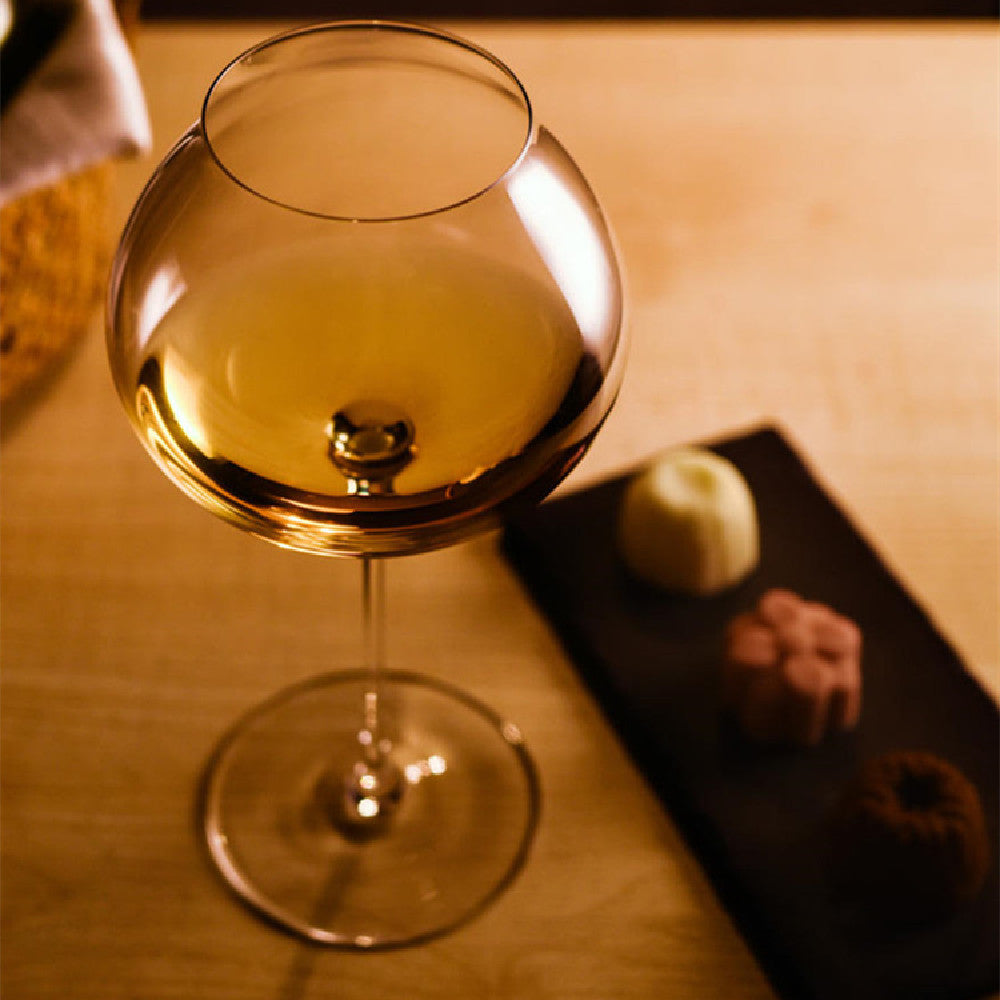 Crystal Glass Goblet For Elegant Beverage Serving